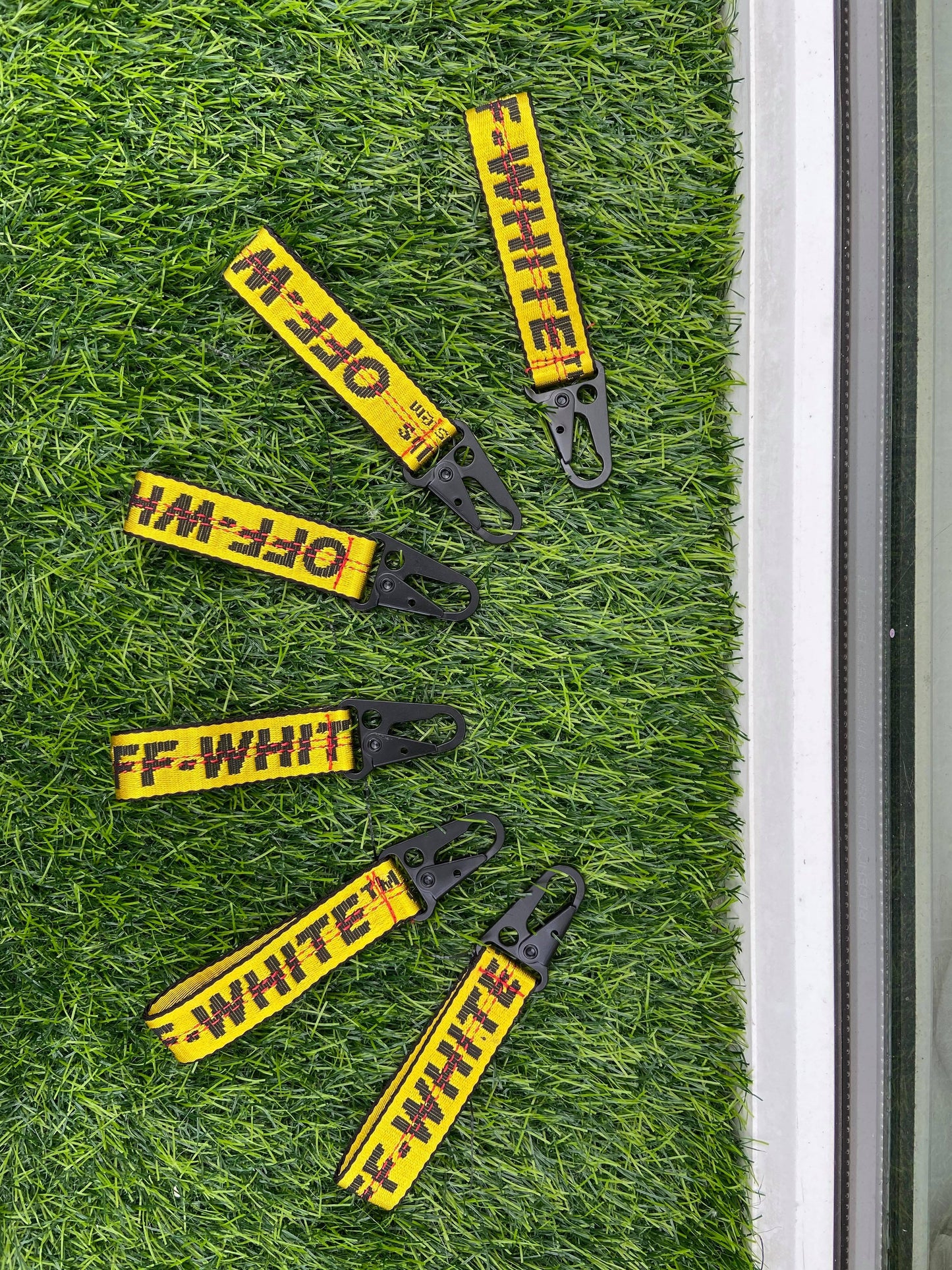 Off White Key Chain - bluebeecustoms