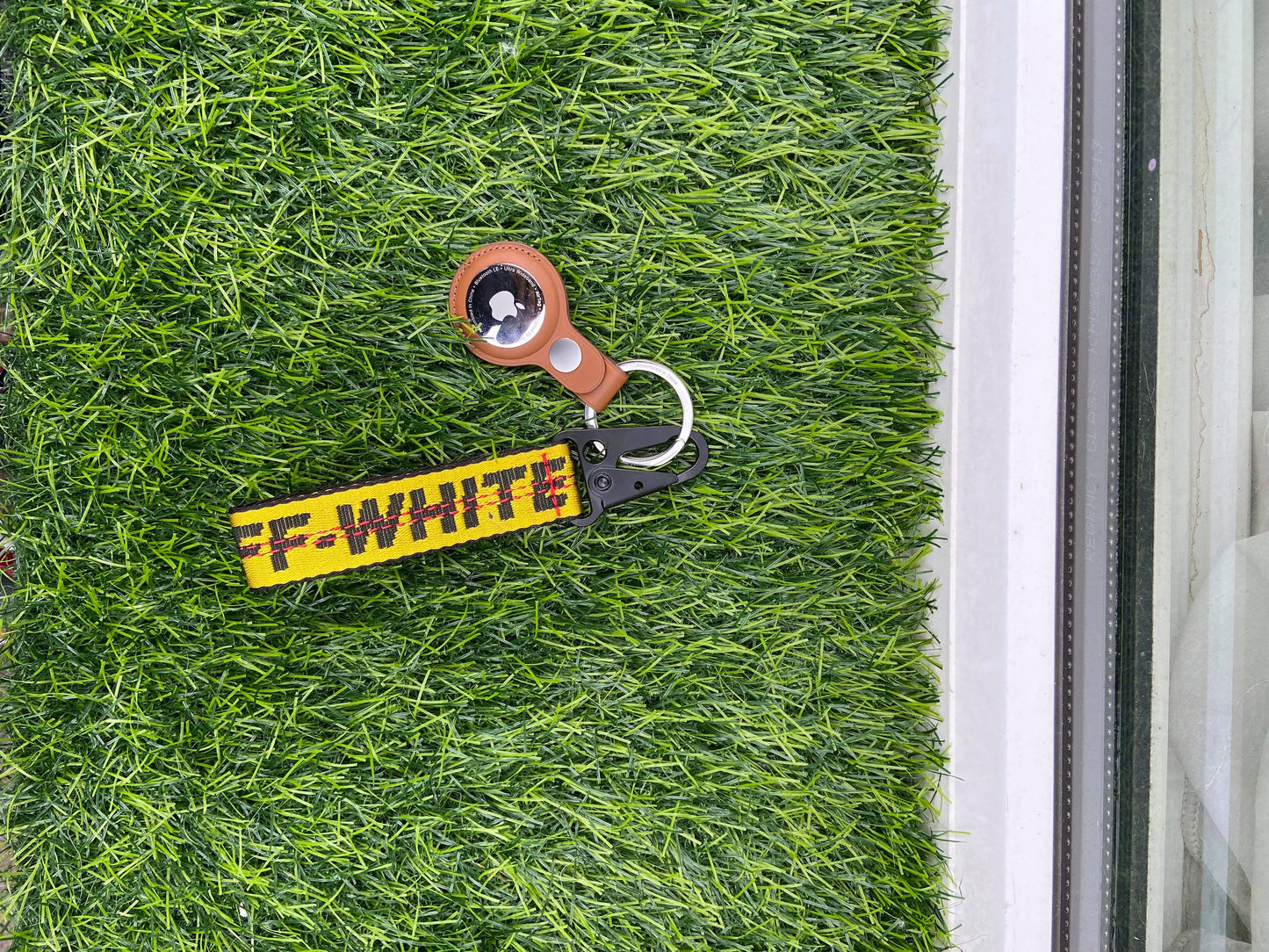 Off White Key Chain - bluebeecustoms