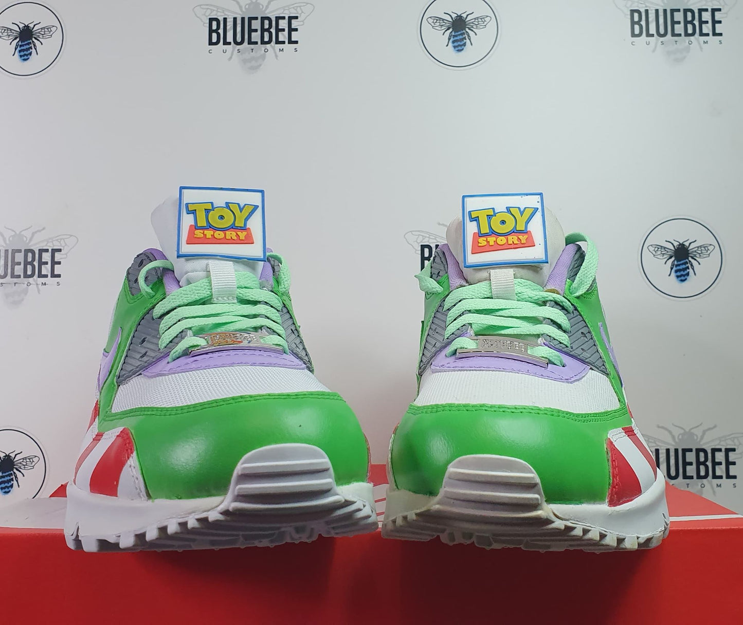 Custom  Air Max Toy Story Woody. - bluebeecustoms