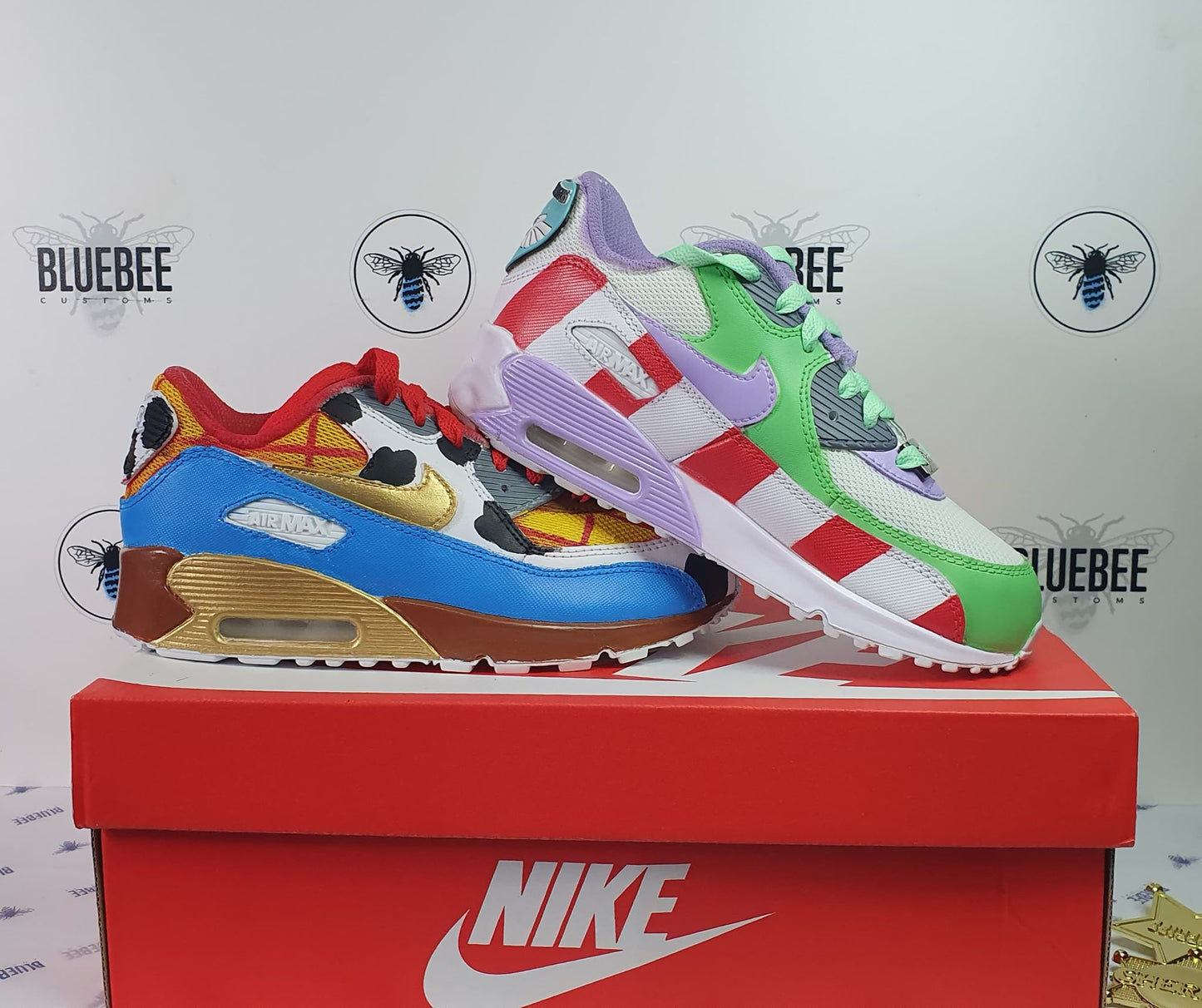 Custom  Air Max Toy Story Woody. - bluebeecustoms