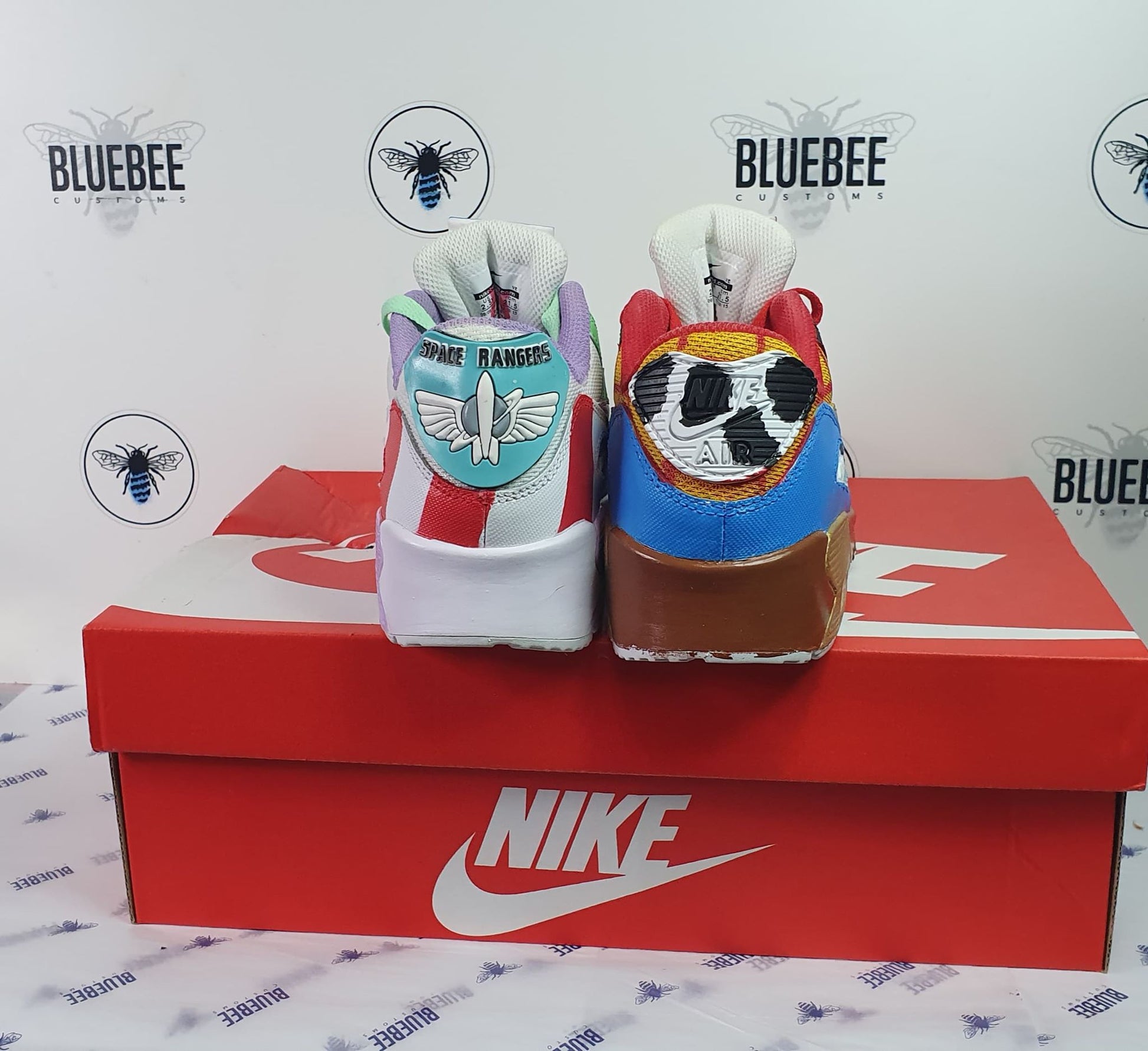 Custom  Air Max Toy Story Woody. - bluebeecustoms