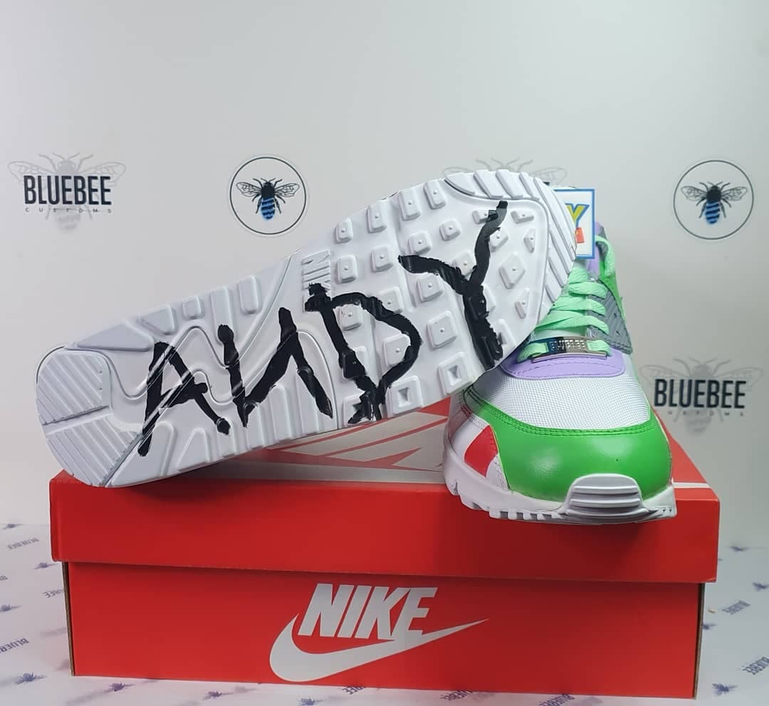 Custom  Air Max Toy Story Woody. - bluebeecustoms