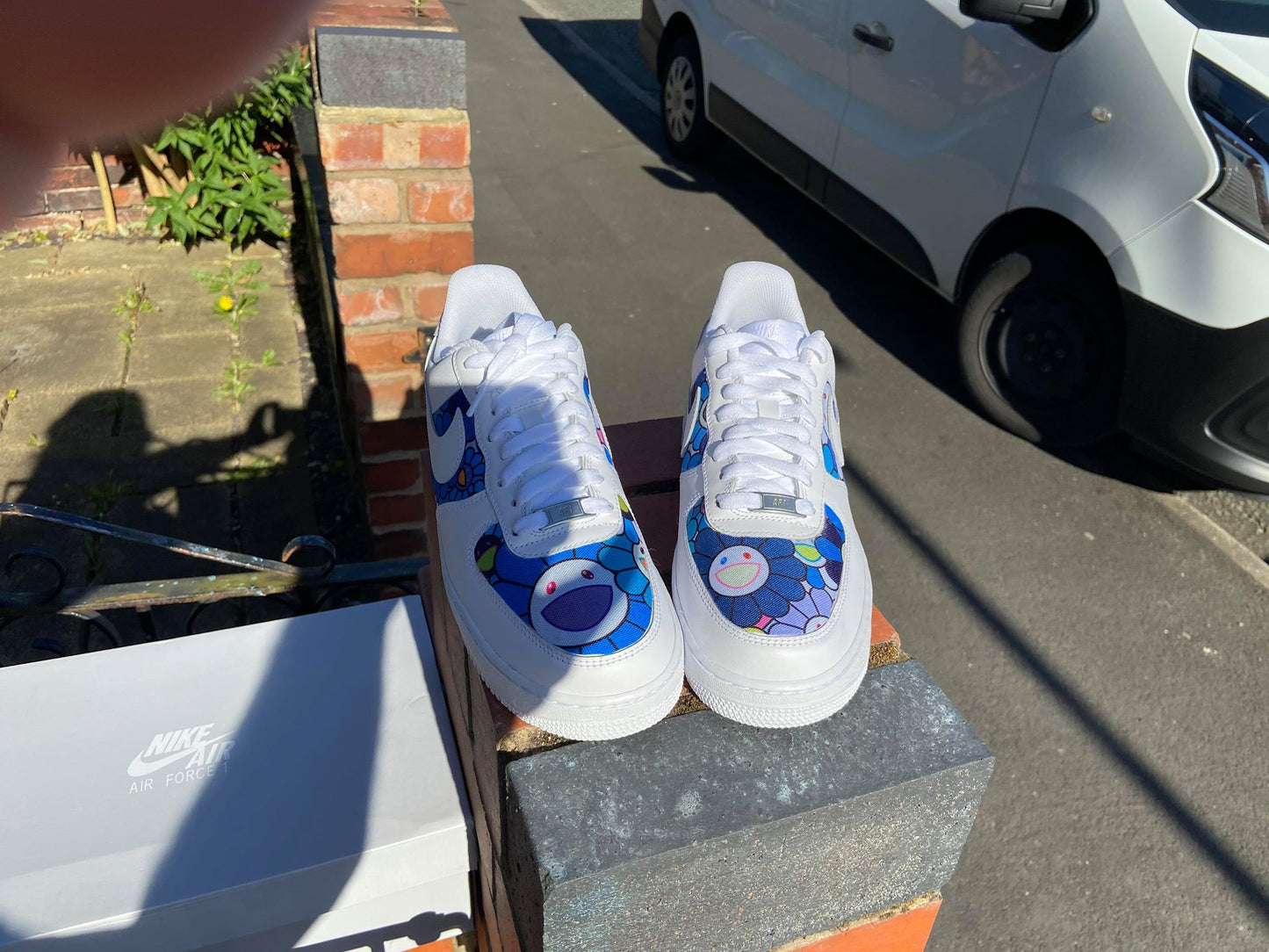 Custom Takashi Murakami - bluebeecustoms