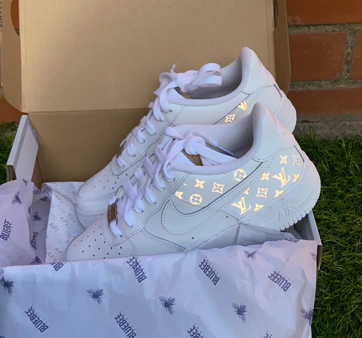 Baby blue LV swoosh – bluebeecustoms