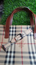 Charger l&#39;image dans la galerie, Custom watch strap - bluebeecustoms
