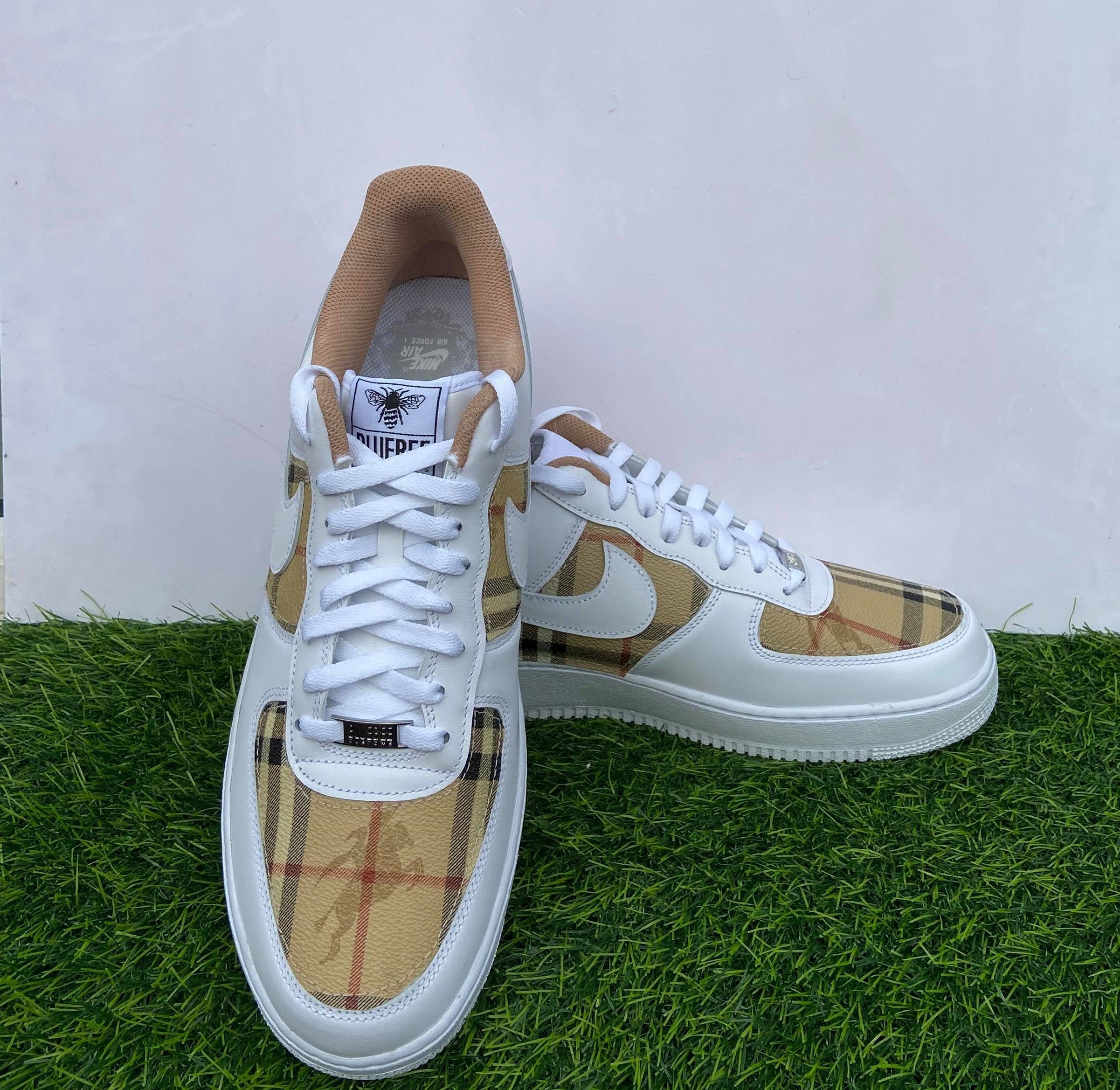 Nike air force 1 burberry tick best sale