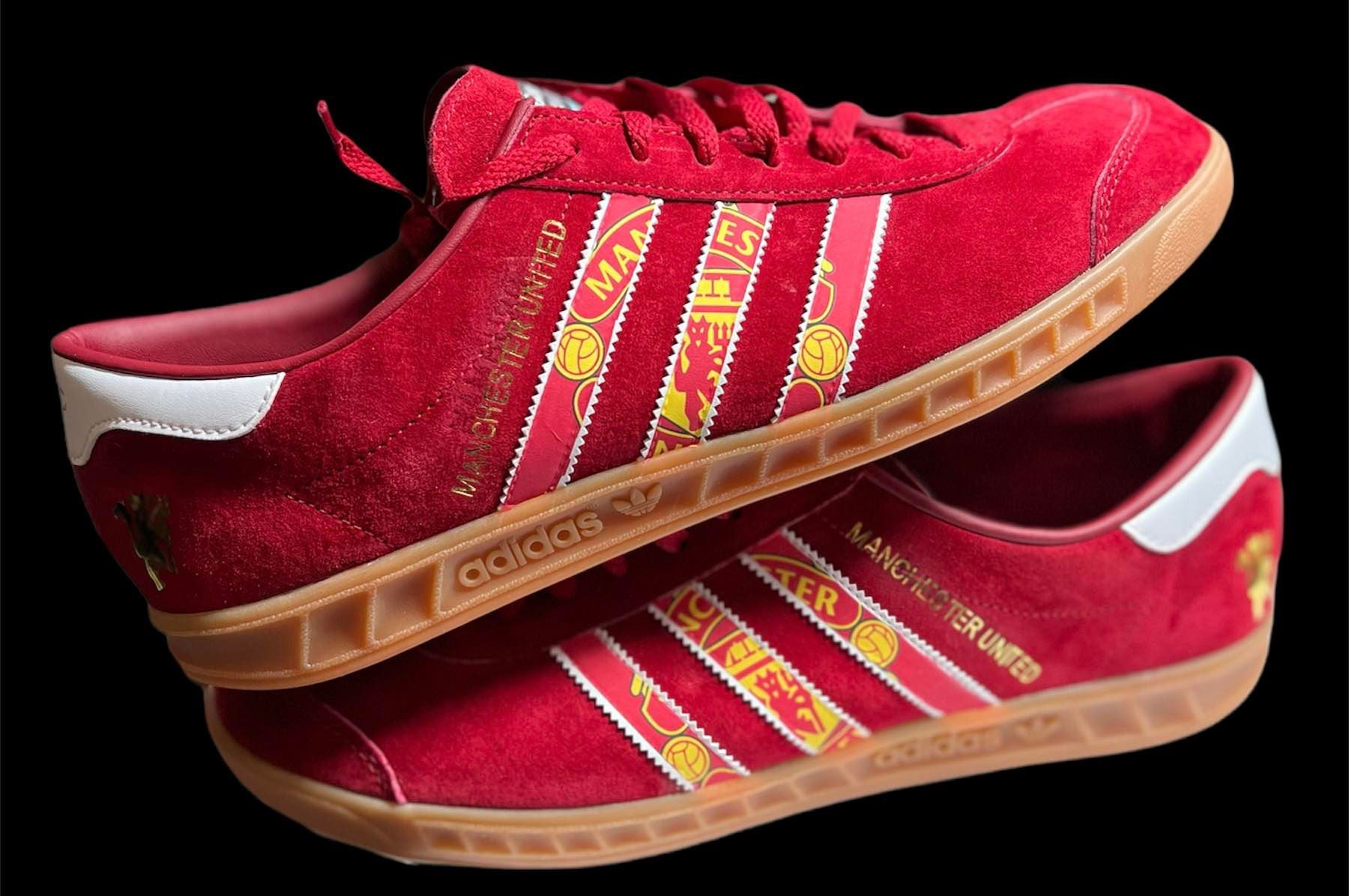 Manchester United Adidas Customs. - bluebeecustoms
