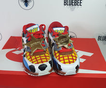 Charger l&#39;image dans la galerie, Custom  Air Max Toy Story Woody. - bluebeecustoms
