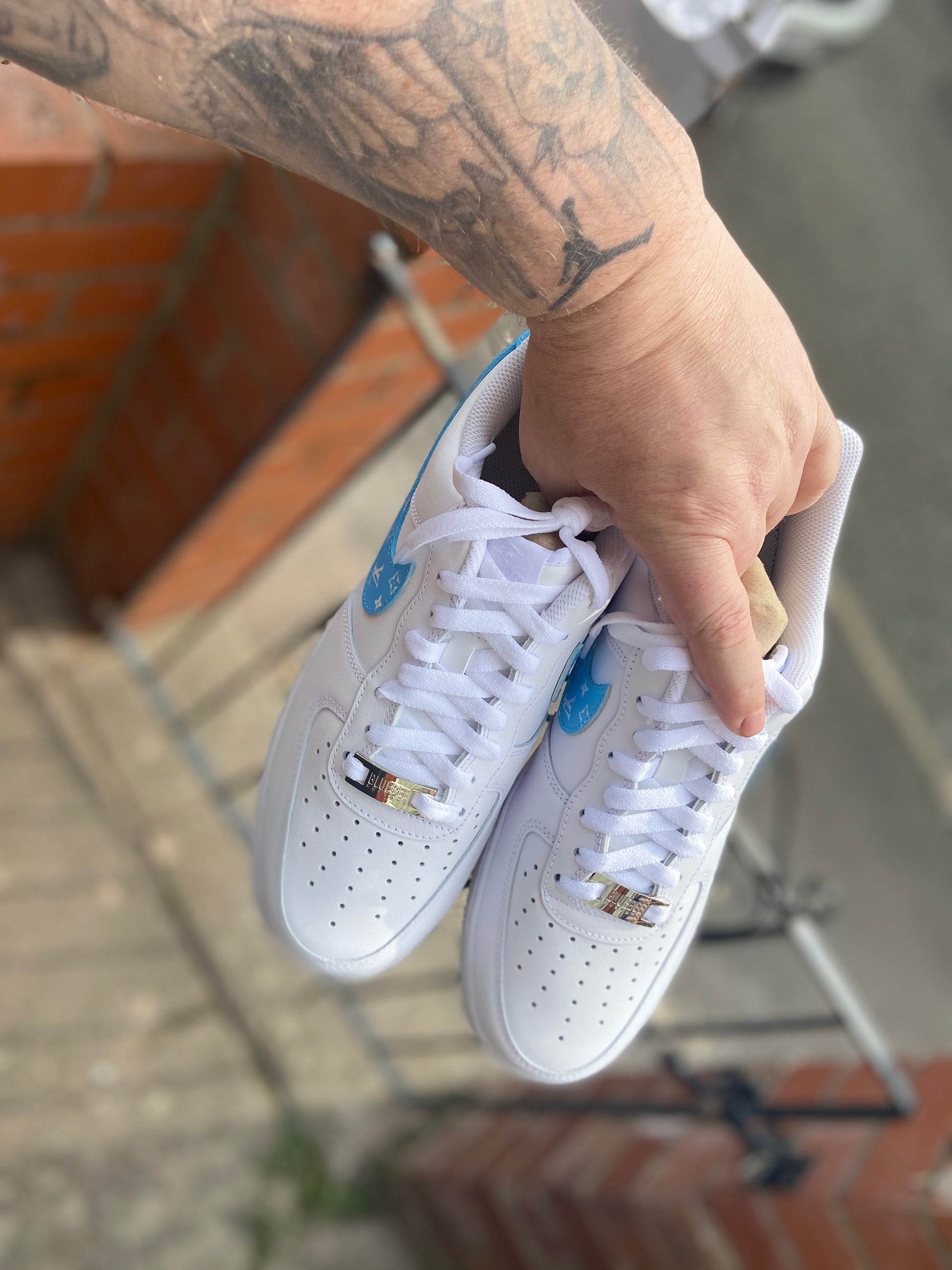 Baby blue LV swoosh - bluebeecustoms